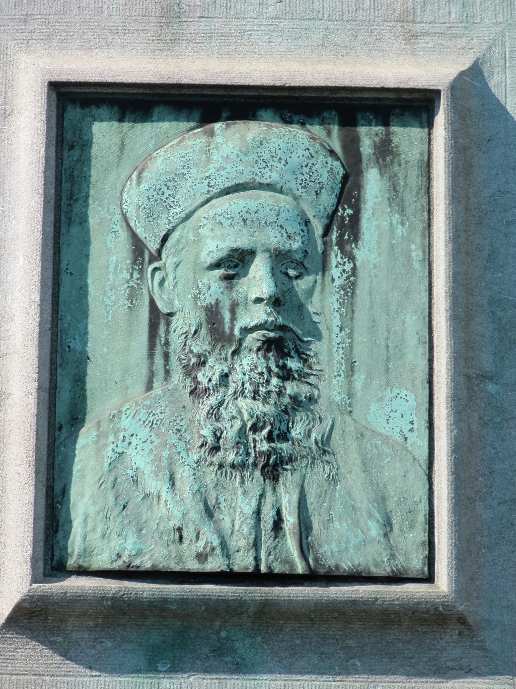 portret Jaspers, monument Hamer